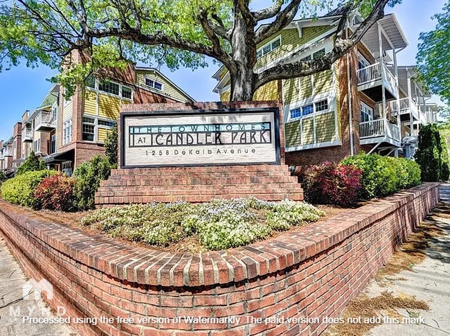 1258 DeKalb Ave NE