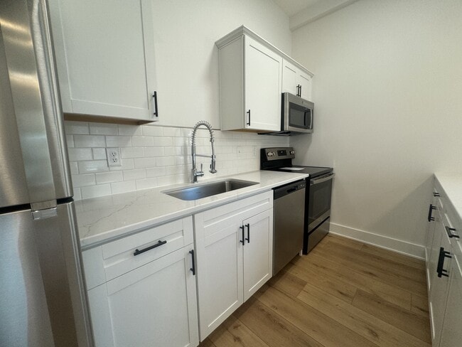 Photo - 212 S Grant St