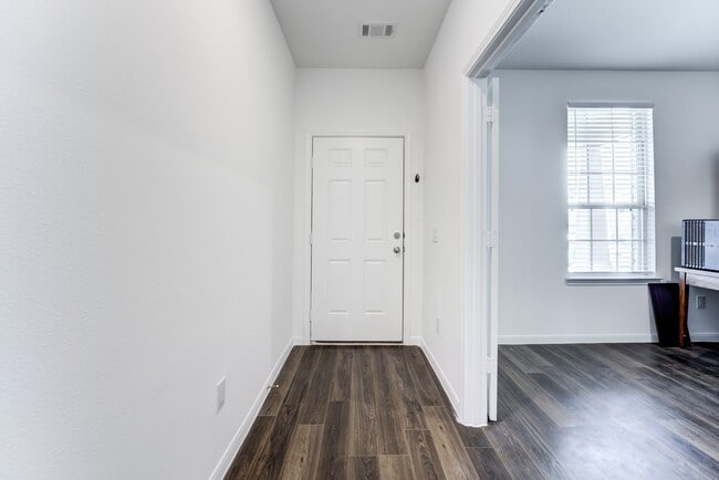 Photo - 338 Shady Cedar Hl Ln