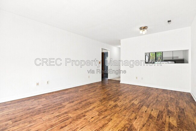Photo - 2736 Jobee Dr