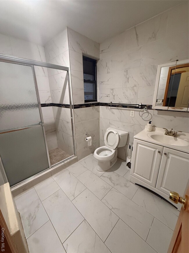 Photo - 51-12 Van Horn St