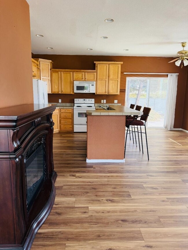 Photo - 558 N Tam Rim Dr
