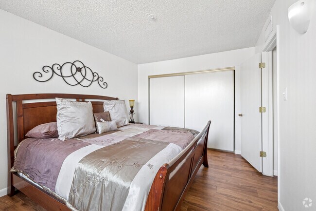 1BR, 1BA - 610SF - Bedroom