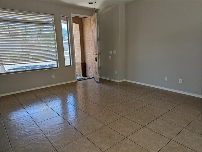 Photo - 1209 S Roger Way