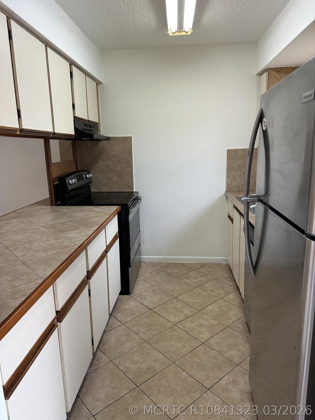 4703 Pier Dr