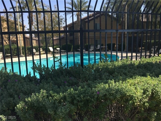 Photo - 6868 Sky Pointe Dr Unit 1057