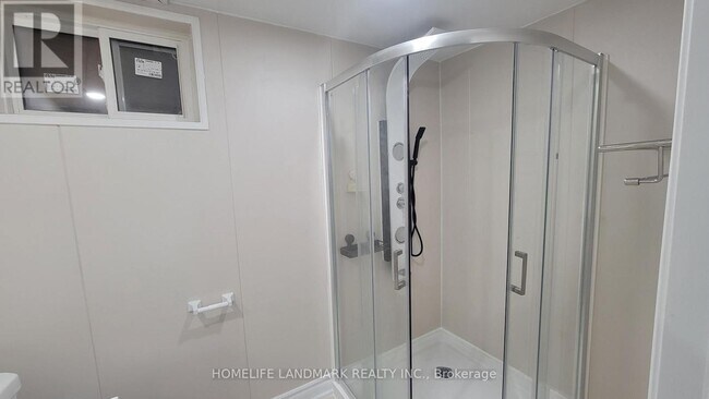 Photo - 1336 Pharmacy Ave