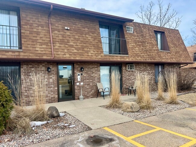 Building Photo - 2520 S Kerry Lane