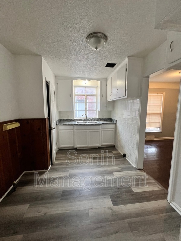 Photo - 7334 Thatcher St