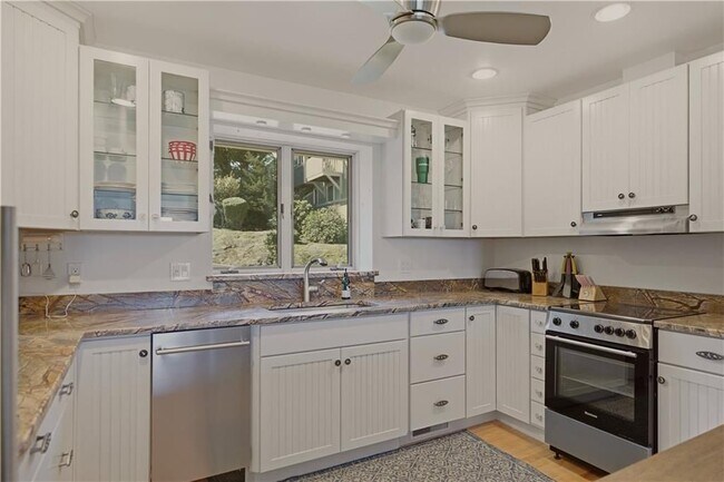 157 Harrison Ave