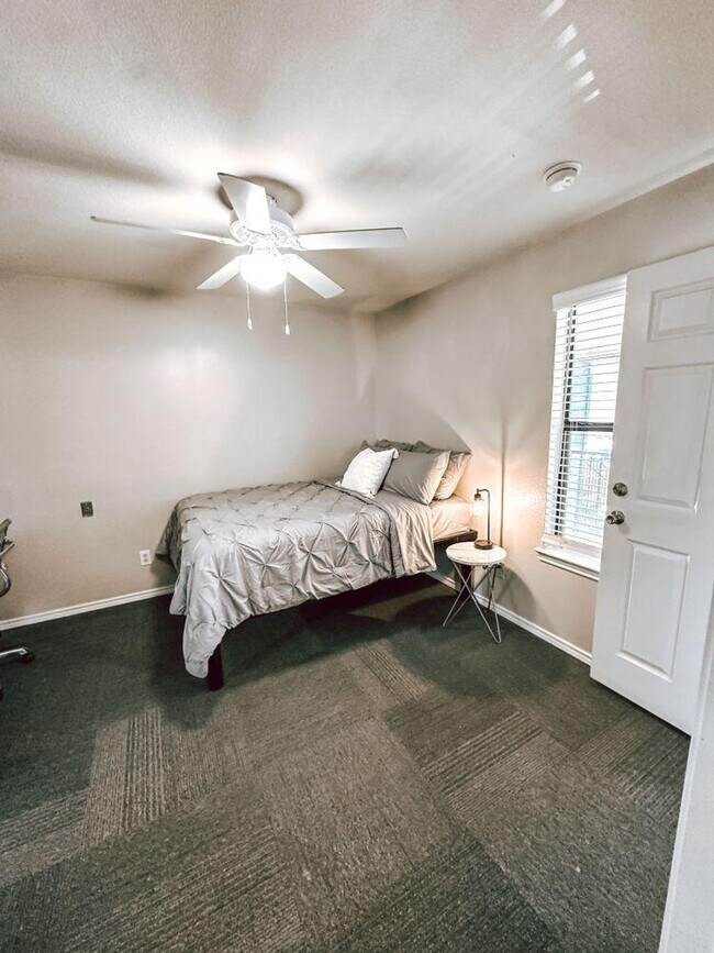 Photo - 1201 Cleveland St Unit ID1385204P