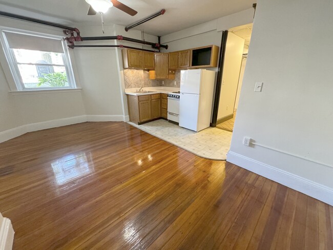 Photo - 1376 Commonwealth Ave Unidad 1A Rental