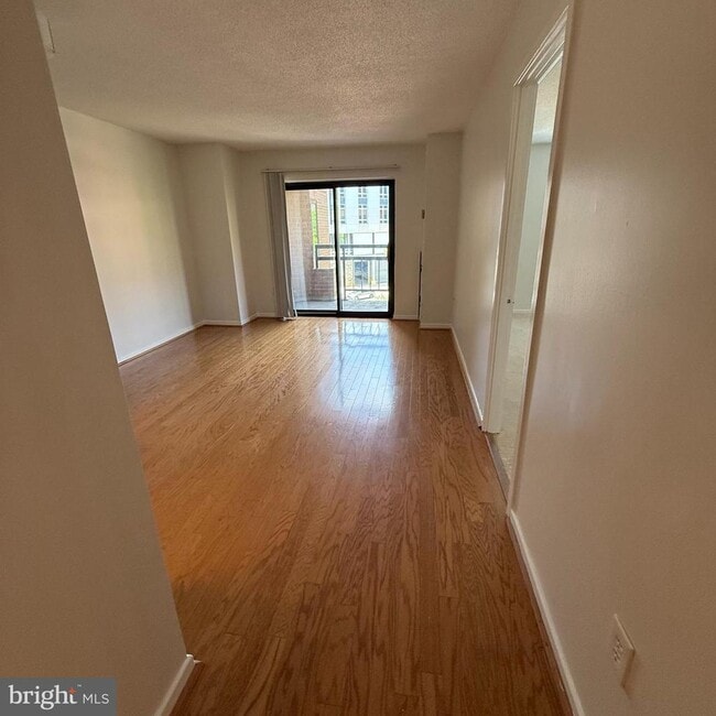 Photo - 2111 Wisconsin Ave NW Unit 402