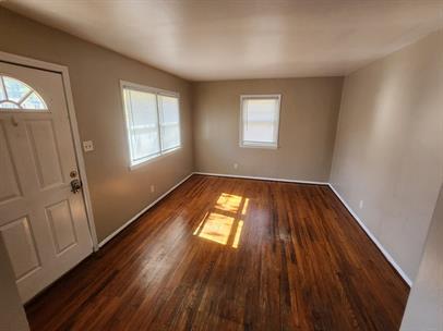 Photo - 2840 Club Plaza Rd