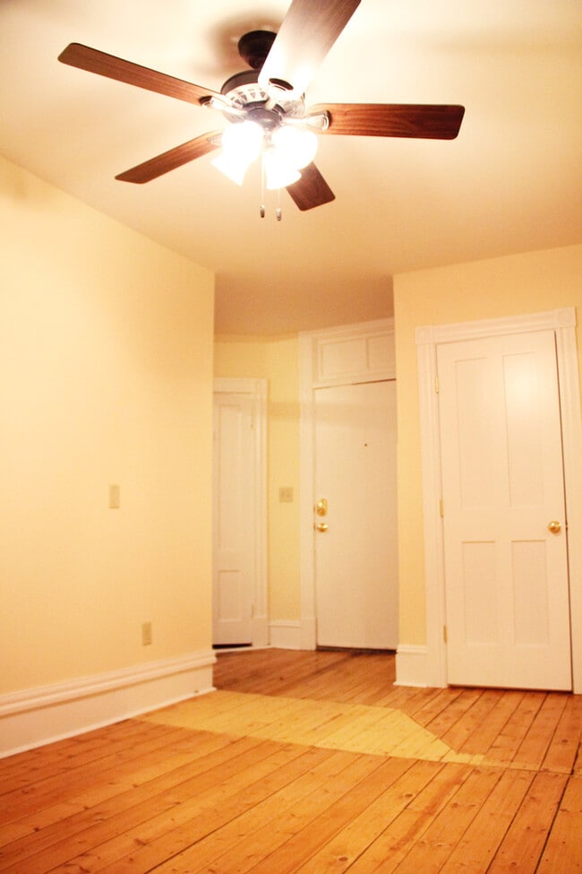 Photo - 23 West Ln Unit APT C