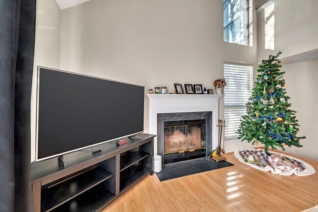 Photo - 12 Hackberry Ct