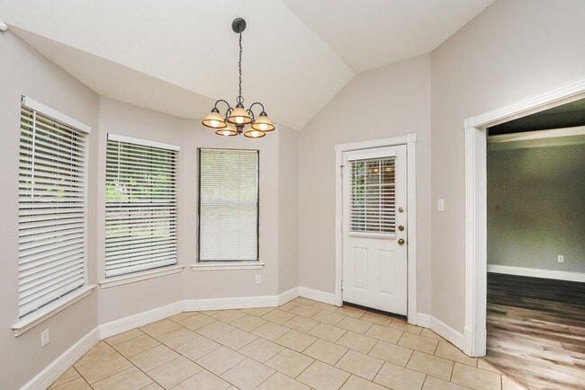 Photo - 752 Bryan Dr