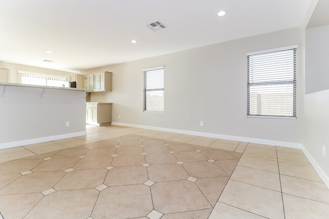 Photo - 11545 W Scotts Dr