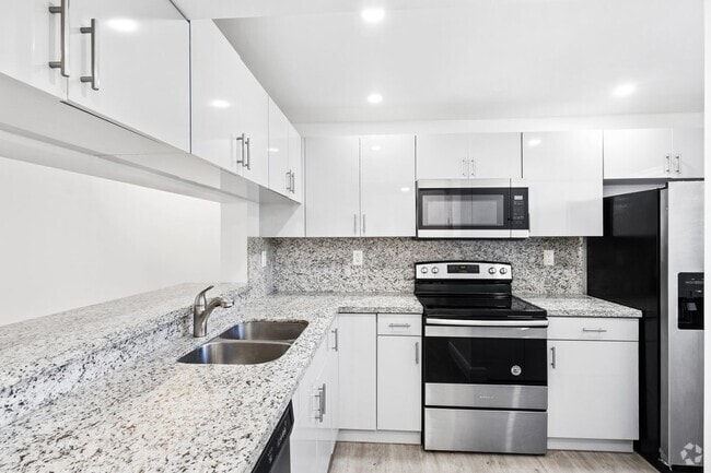 Building Photo - 10145 NW 9th St Cir Rental