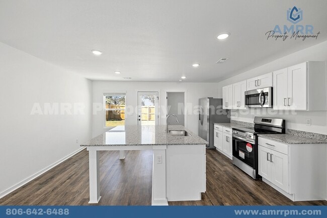 401 Abundance Ln