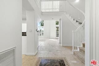 Photo - 5831 Seawalk Dr