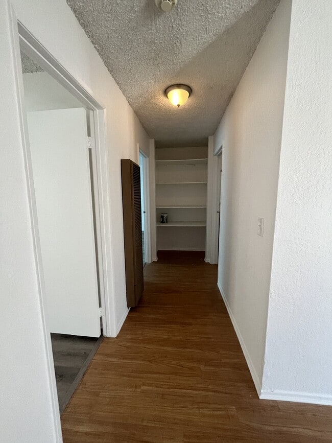 1016 Benito Ave