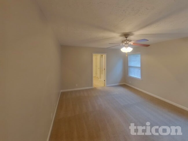 Photo - 1842 Warmingfield Dr