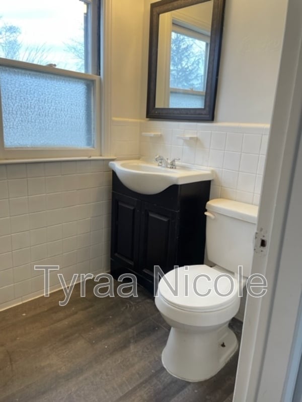 Photo - 19365 Kingsville St