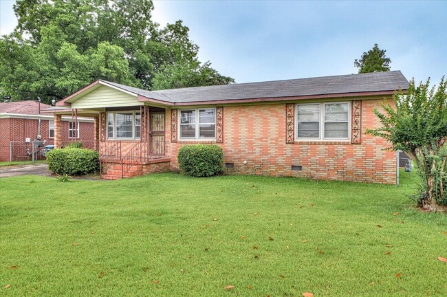 Photo - 116 E Walker St