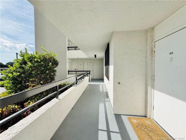 Photo - 8800 S Ocean Dr Unidad 102