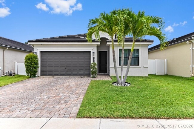 7461 Moonrise Dr