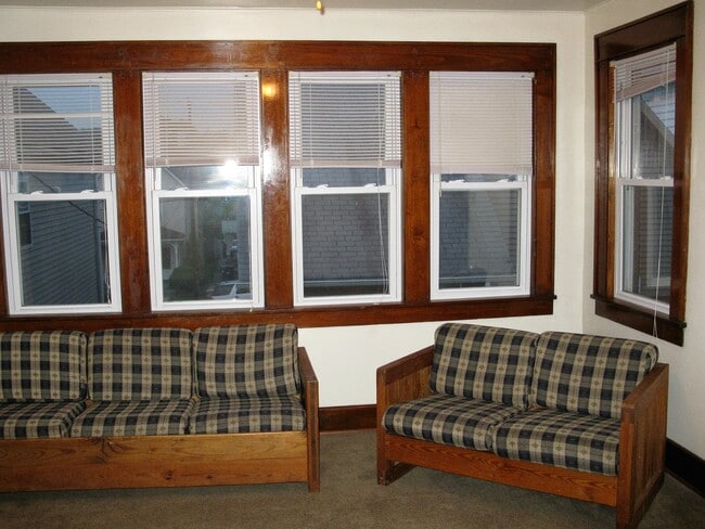 Photo - 724 1/2 McLane Ave