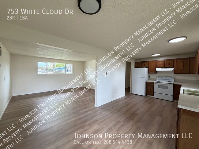 Photo - 753 White Cloud Dr