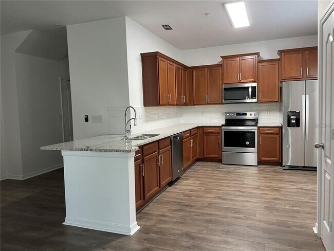 Photo - 3731 Seneca Club Loop