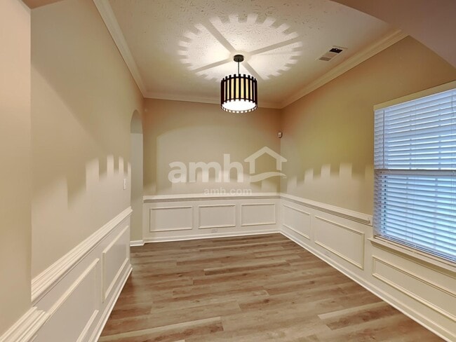 Photo - 501 Gables Ct