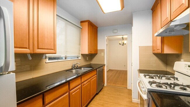 Photo - 1570 Buena Vista Ave Unit 1570 Buena Vista Ave #1 - LU