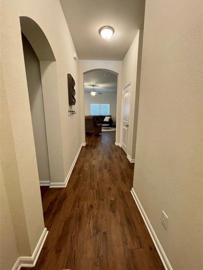 Photo - 122 Green Haven Dr