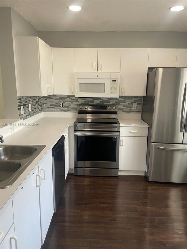Photo - 20863 NW 2nd St