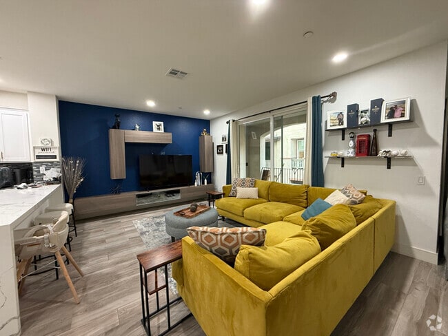 Building Photo - 1592 Santa Sabine Rental