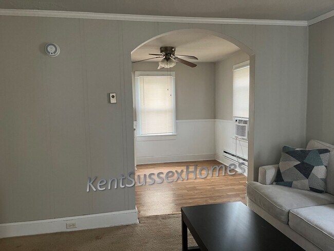 Photo - 400 Marshall St