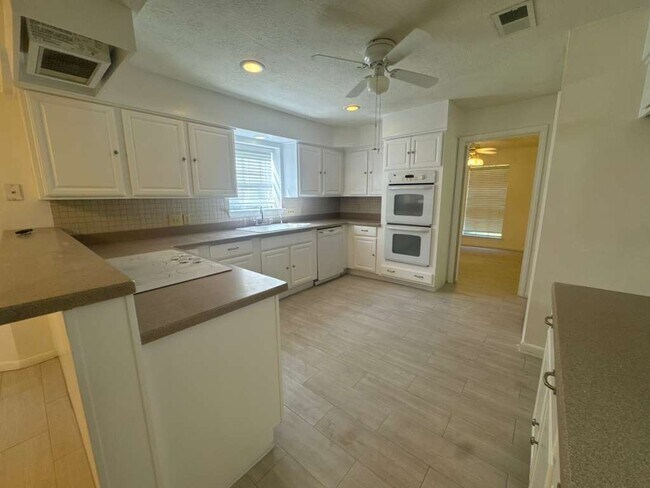 Photo - 22803 Trailwood Ln