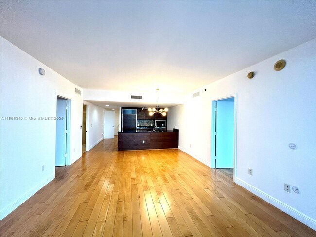 Photo - 475 Brickell Ave Condo Unit 3107