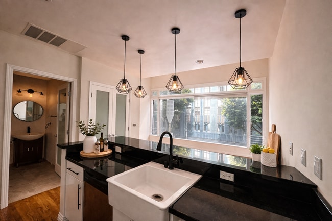 Photo - The Blackstone on 9th and Broadway