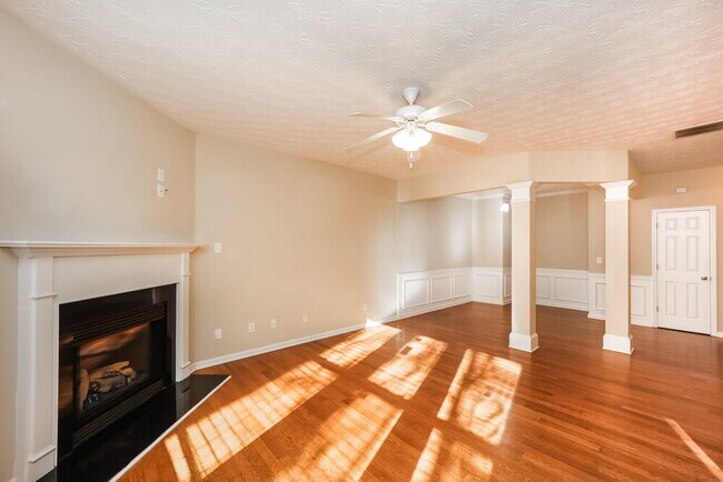 Photo - 6146 Allpoint Way