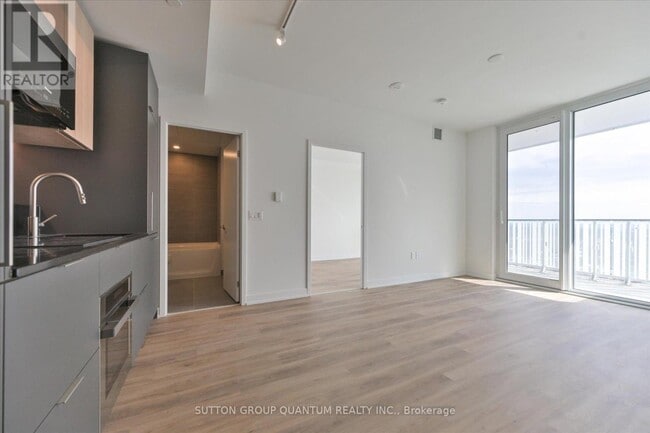 Photo - 1 Fairview Rd E Unit 1913