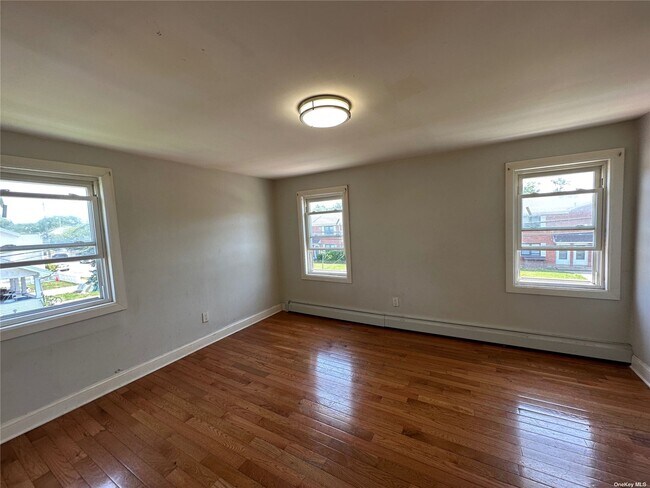 Photo - 27 Gladys Ave