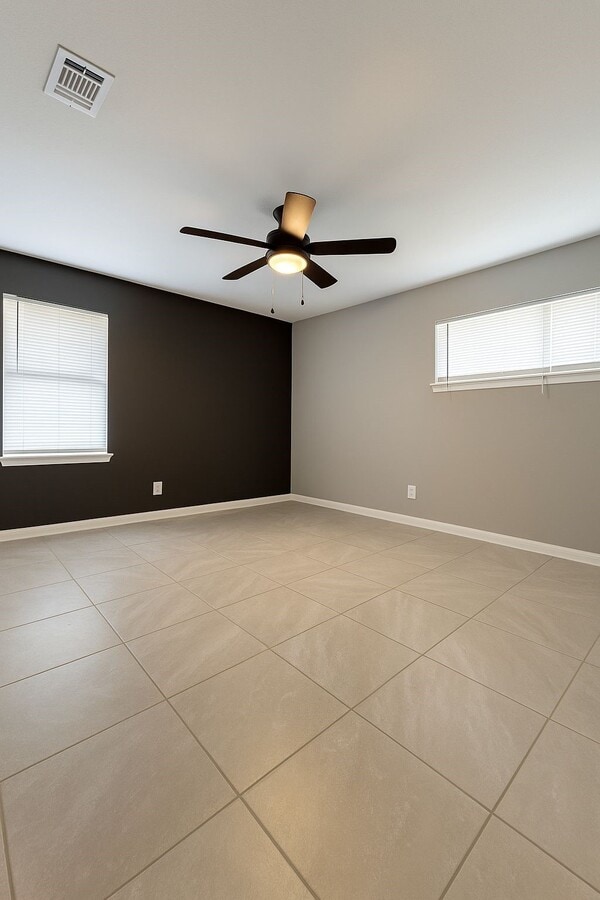 Photo - 10127 Bessemer St