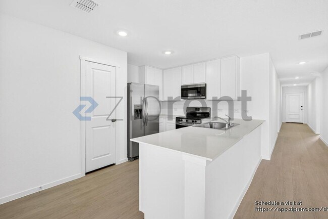 Photo - 528 Waymaker Wy