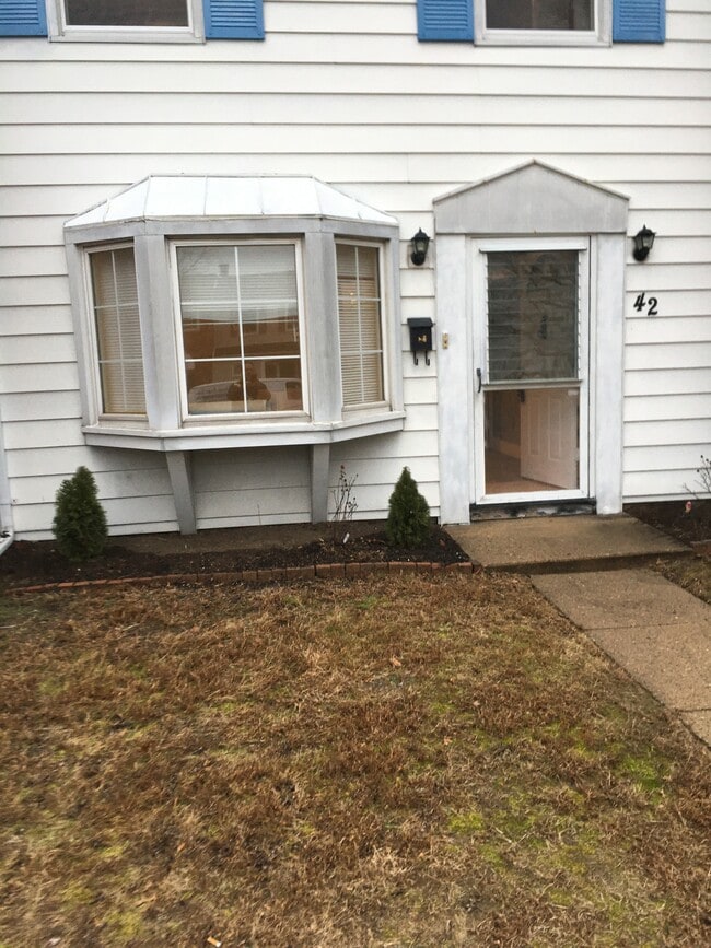 Building Photo - 42 Rockland Drive