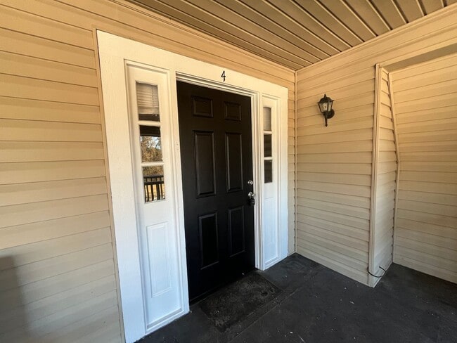 Photo - 142 Goshen Rd Unit 4 Goshen